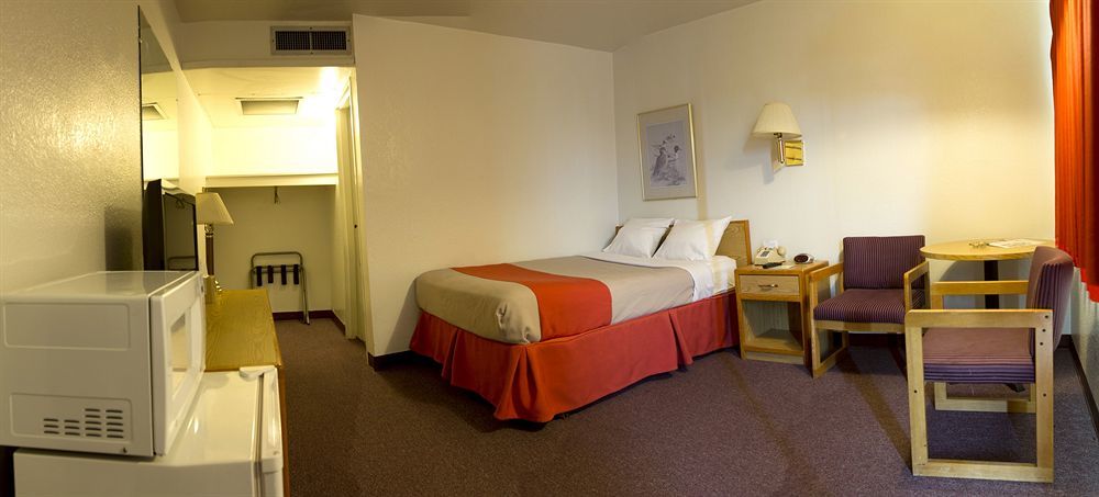 Capitol Inn & Suites 皮埃尔 外观 照片