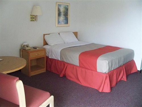 Capitol Inn & Suites 皮埃尔 外观 照片