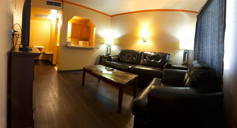 Capitol Inn & Suites 皮埃尔 外观 照片